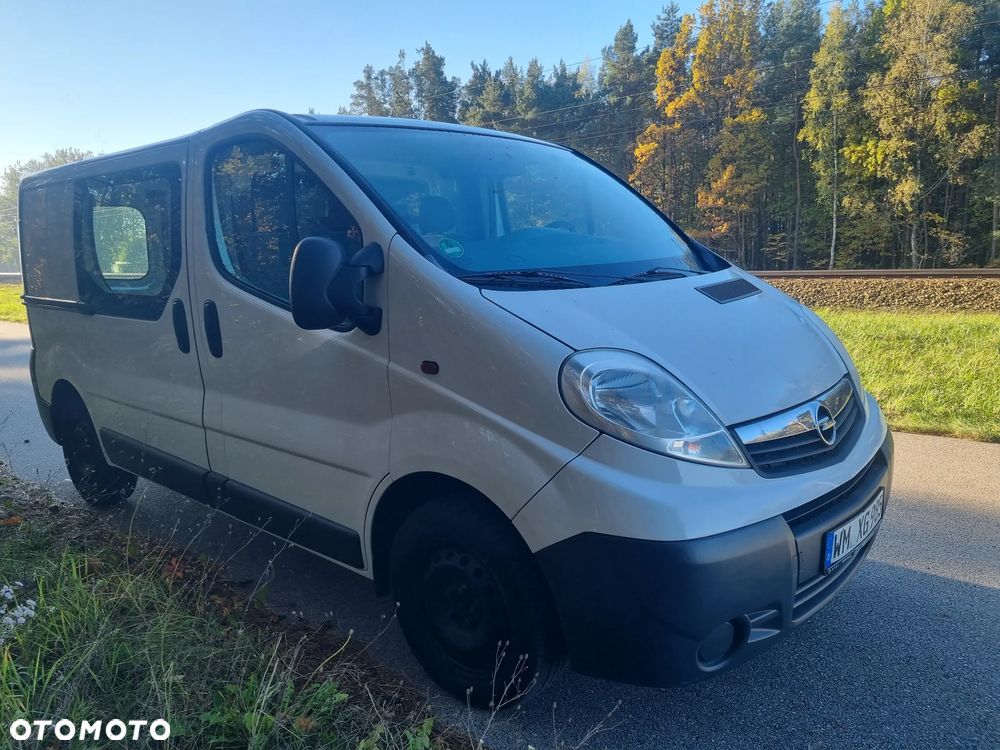 Opel Vivaro - 1
