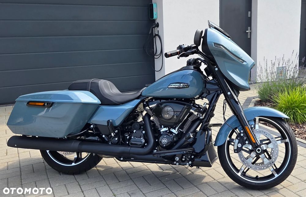 Harley-Davidson Touring Street Glide - 1