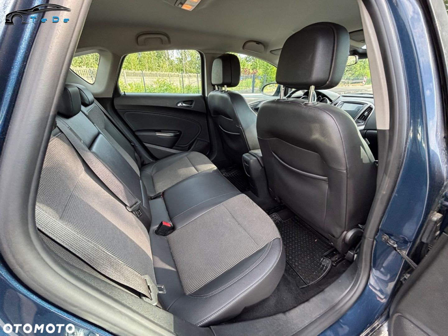Opel Astra IV 1.6 Cosmo EU6 - 22
