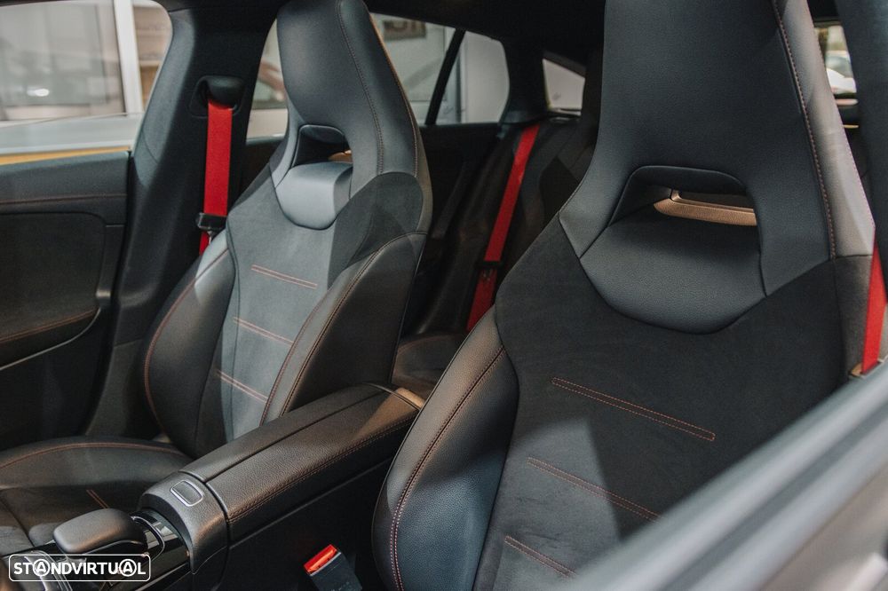 Mercedes-Benz CLA 35 AMG Shooting Brake 4Matic - 21