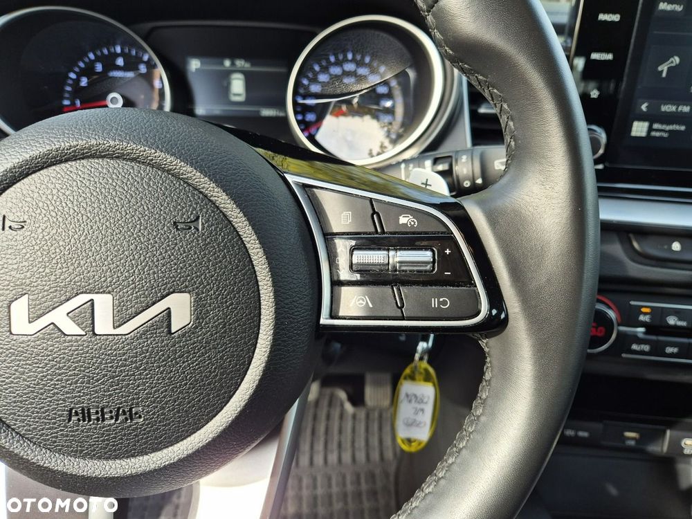 Kia Ceed 1.5 T-GDI M DCT - 16