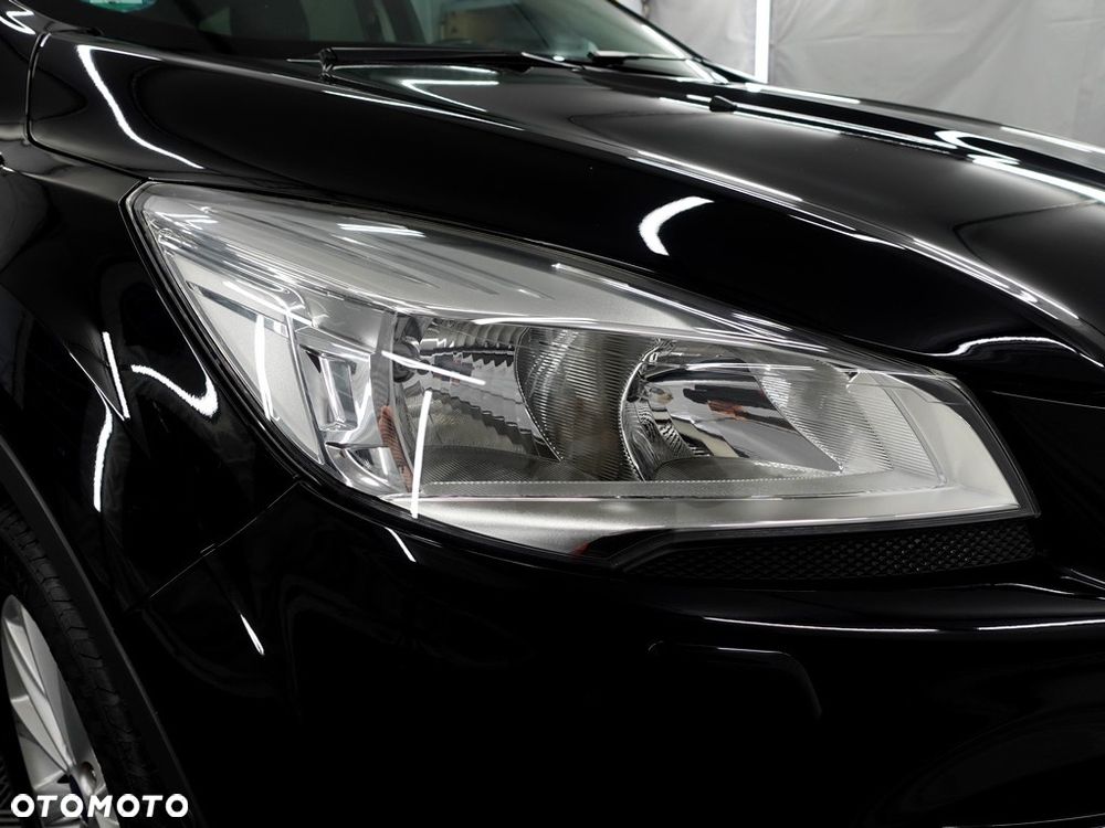 Ford Kuga 2.0 TDCi FWD Titanium - 31