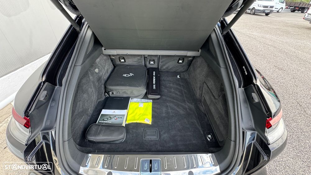 Porsche Panamera Sport Turismo 4 E-Hybrid - 6