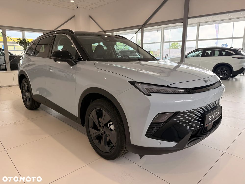 BAIC 5 Beijing 1.5T Comfort DCT - 6