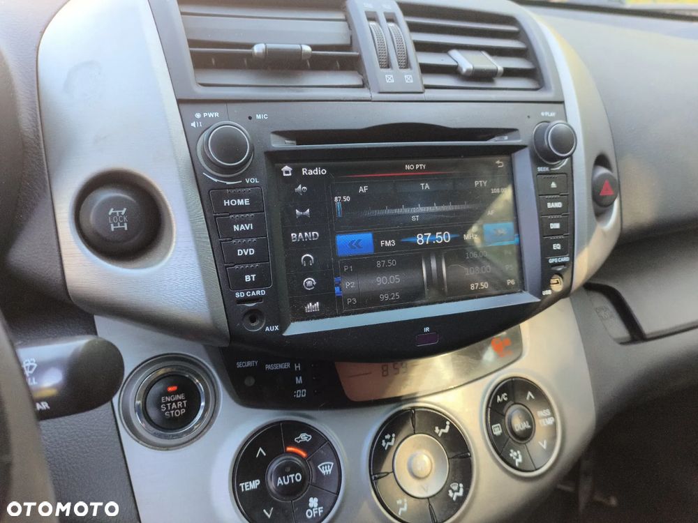Toyota RAV4 2.2 D-4D Sol 180 - 8