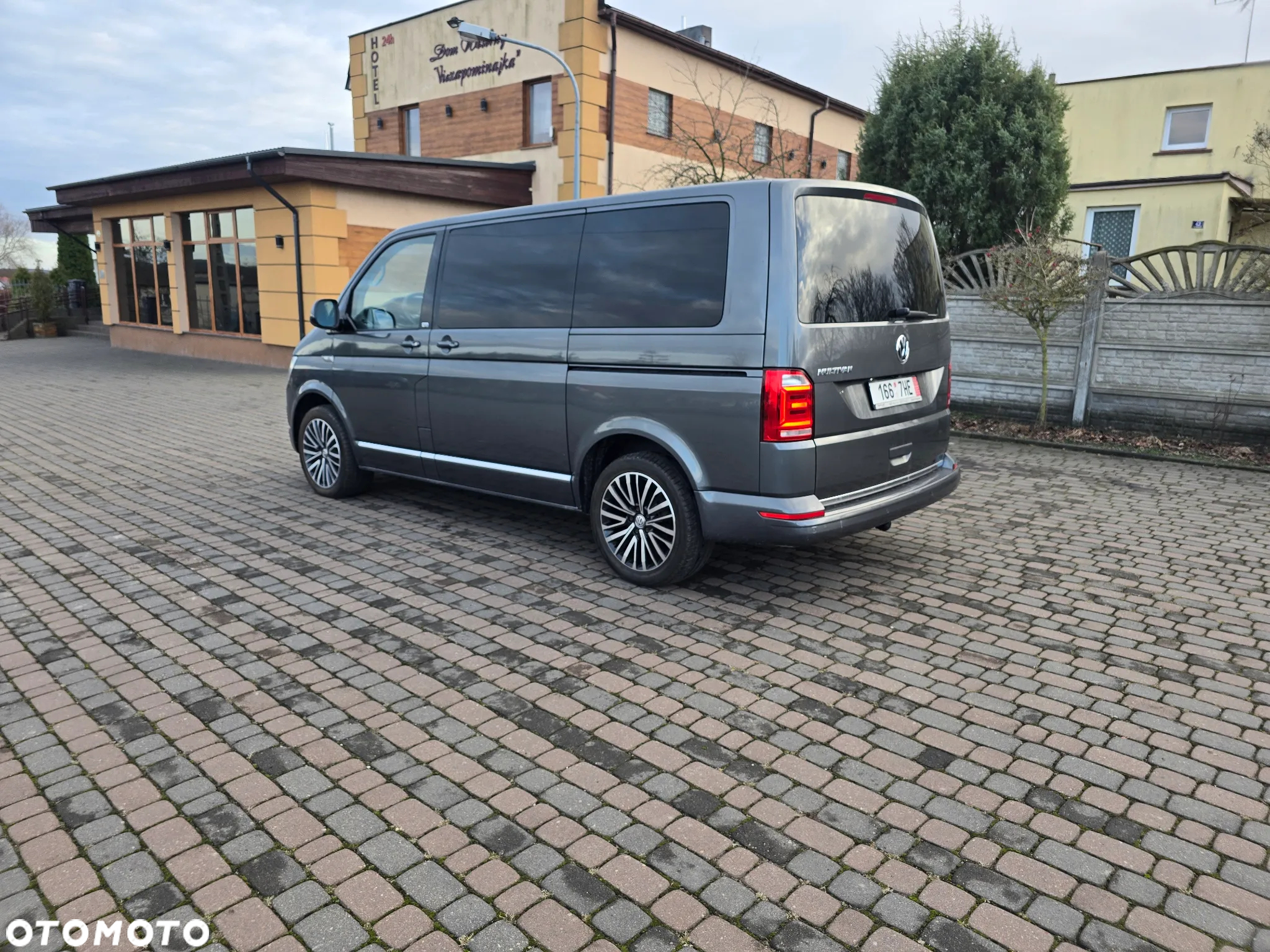 Volkswagen Multivan 2.0 BiTDI L1 Highline DSG - 17