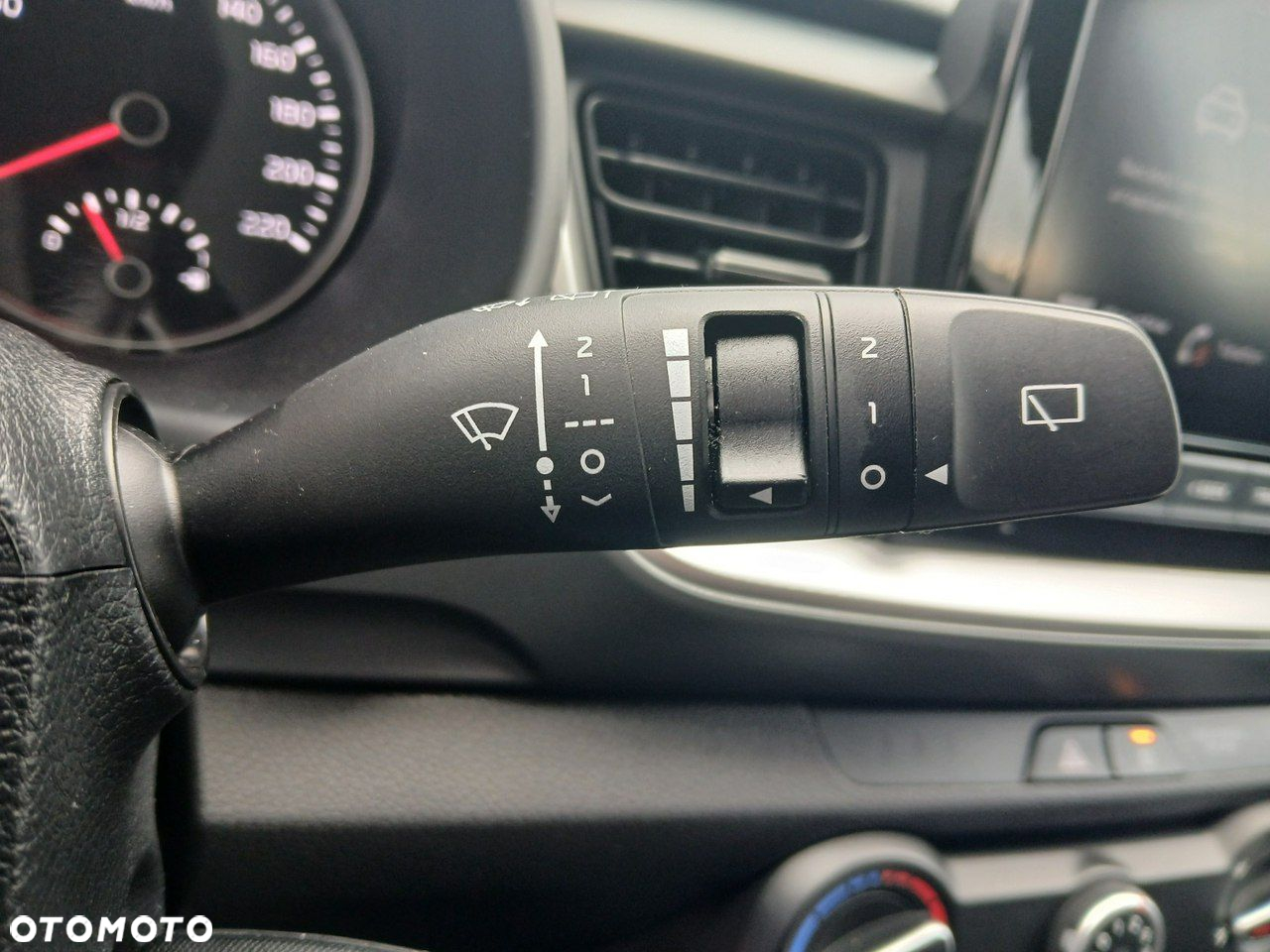 Kia Stonic - 11