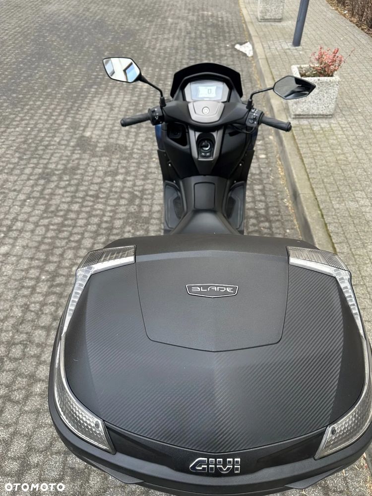 Yamaha NMAX - 13