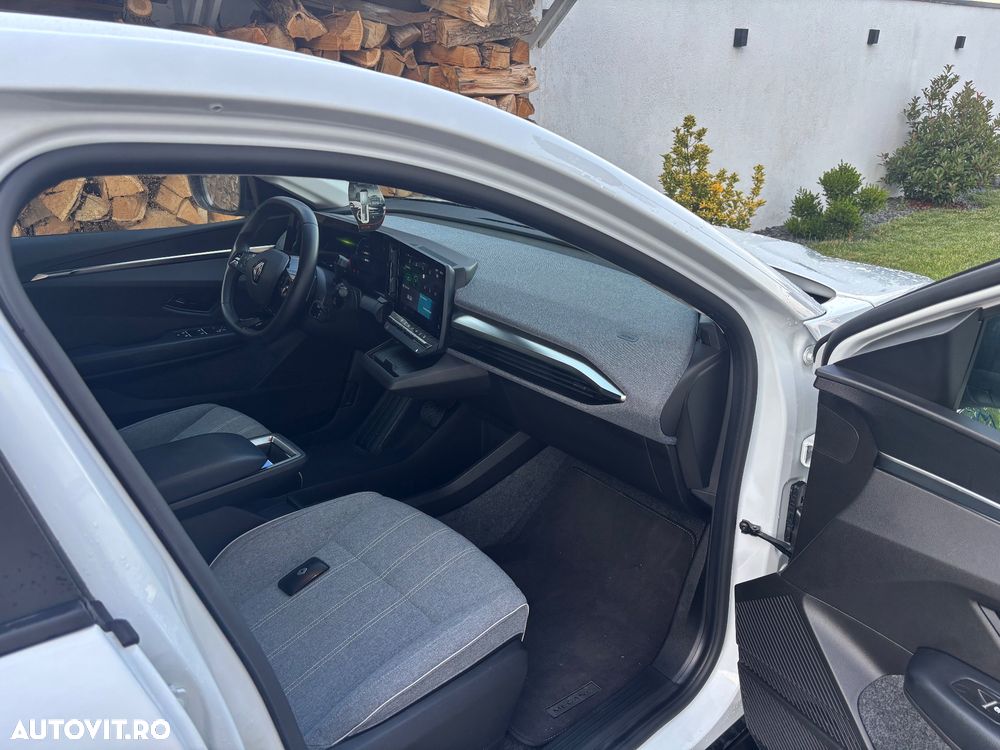 Renault Megane E-TECH 60 kWh 220 CP Iconic - 15