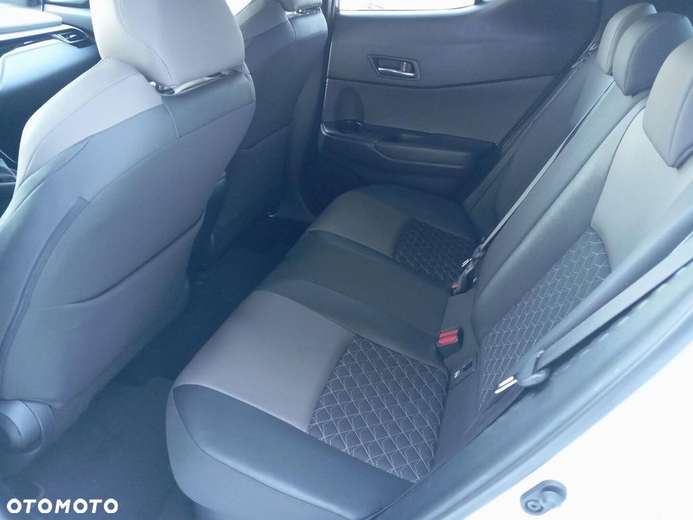 Toyota C-HR 1.8 Hybrid Executive - 9