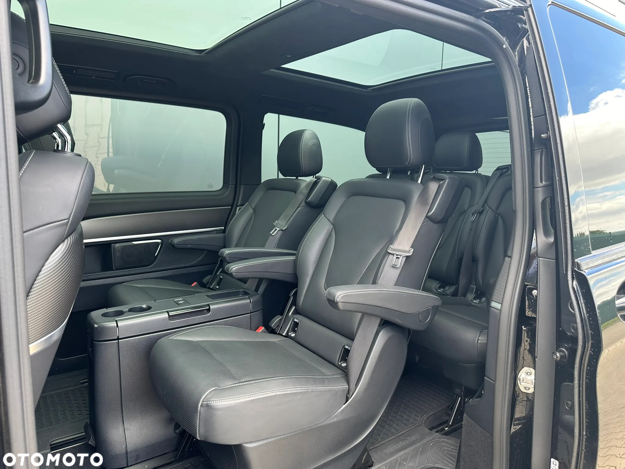 Mercedes-Benz Klasa V 300 d 4-Matic Exclusive 9G-Tronic (d³ugi) - 10