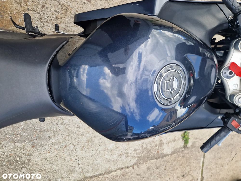 Honda CBR - 37