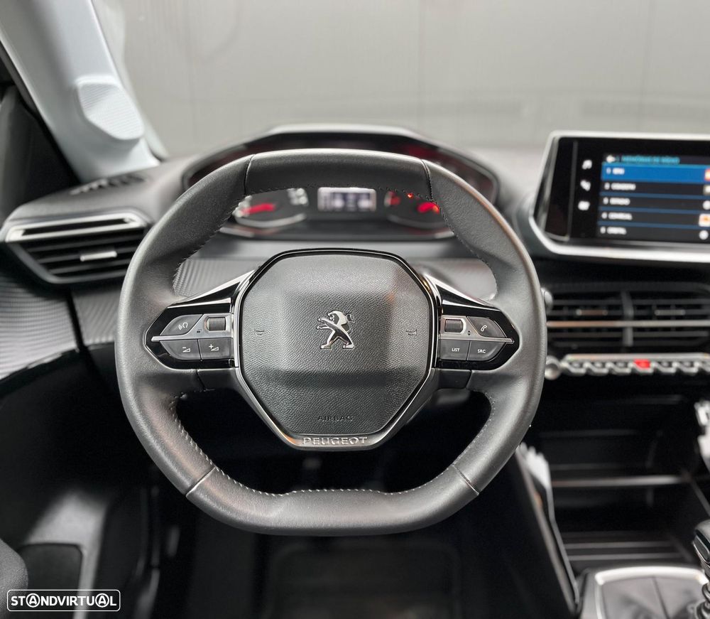 Peugeot 208 1.2 PureTech Active Pack - 11