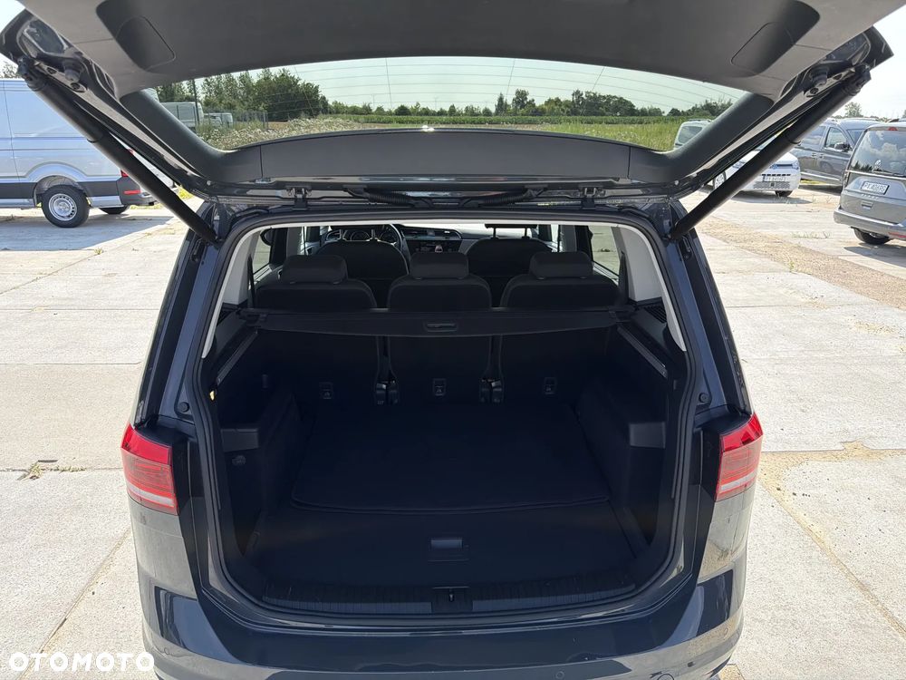 Volkswagen Touran 2.0 TDI SCR (BlueMotion Technology) DSG Comfortline - 13