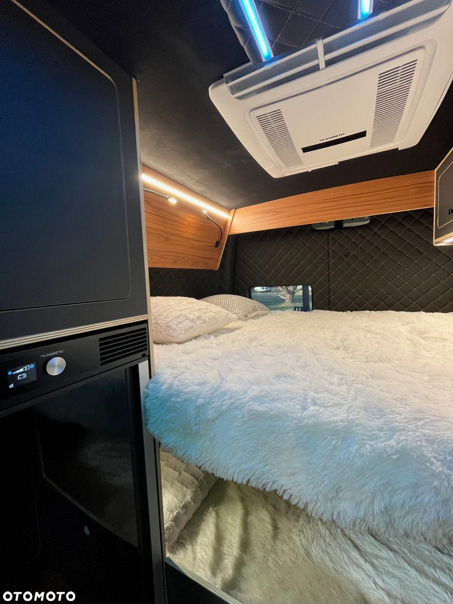 Mercedes-Benz Sprinter - 9