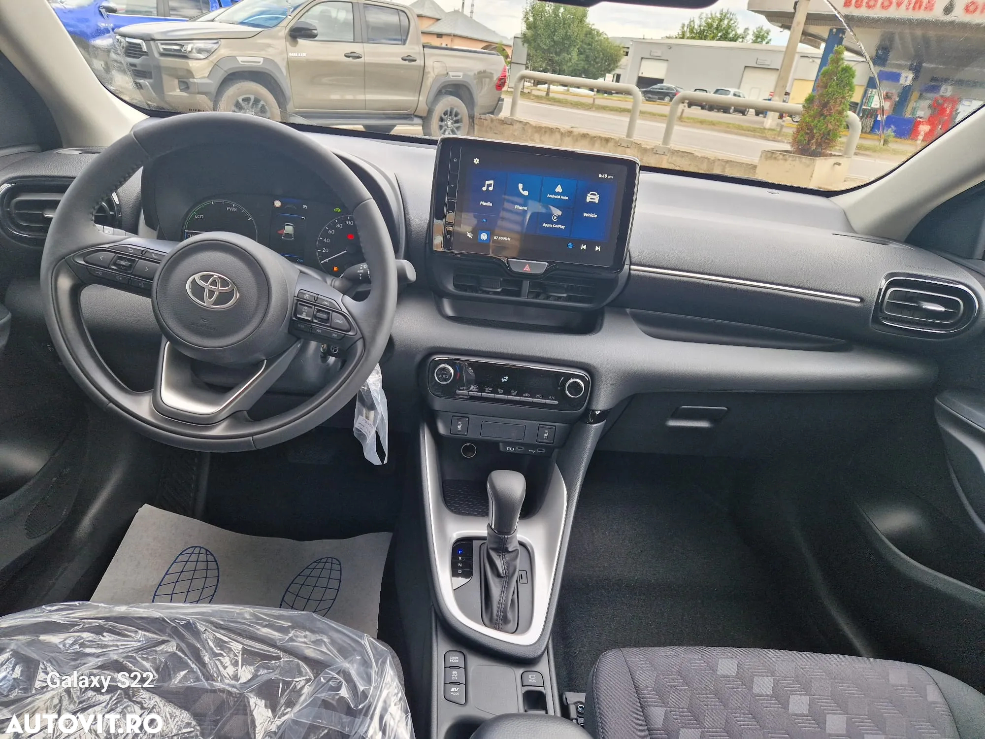 Toyota Yaris 1.5 VVT-i HSD Active - 10