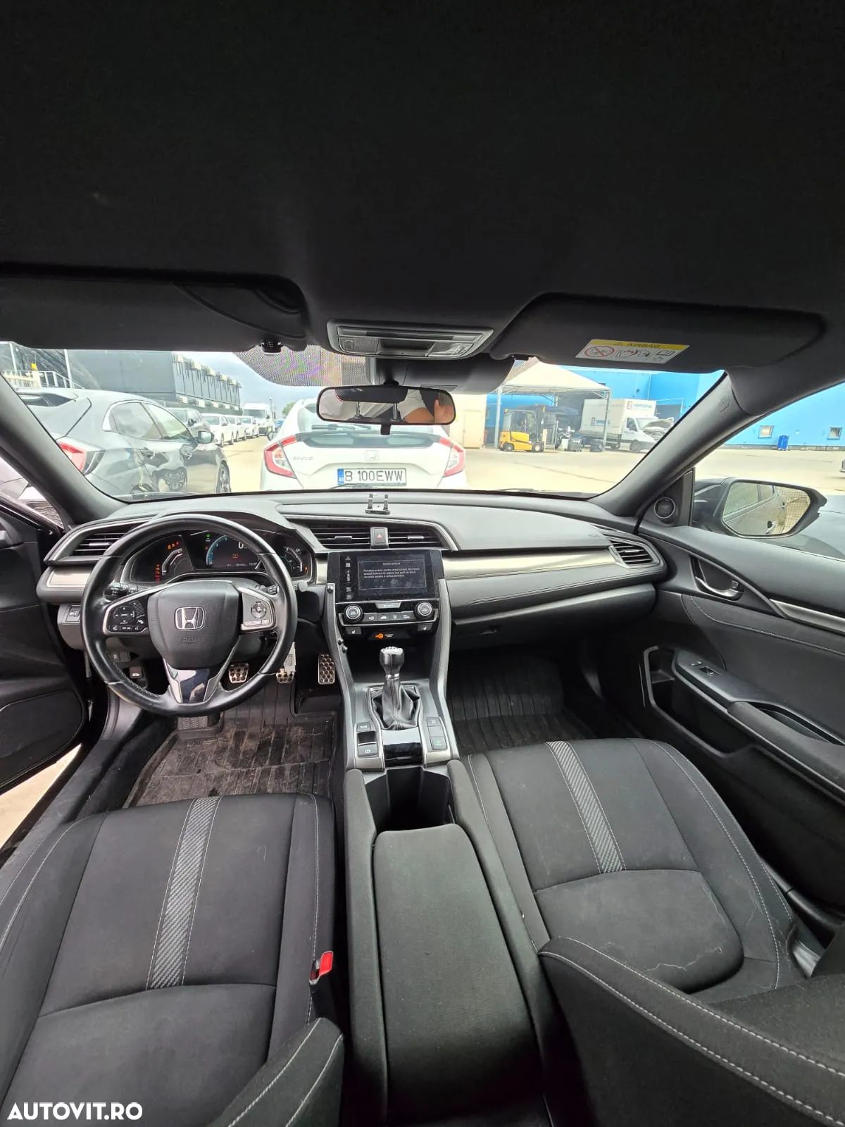 Honda Civic 1.0 VTEC Turbo Elegance Navi - 8