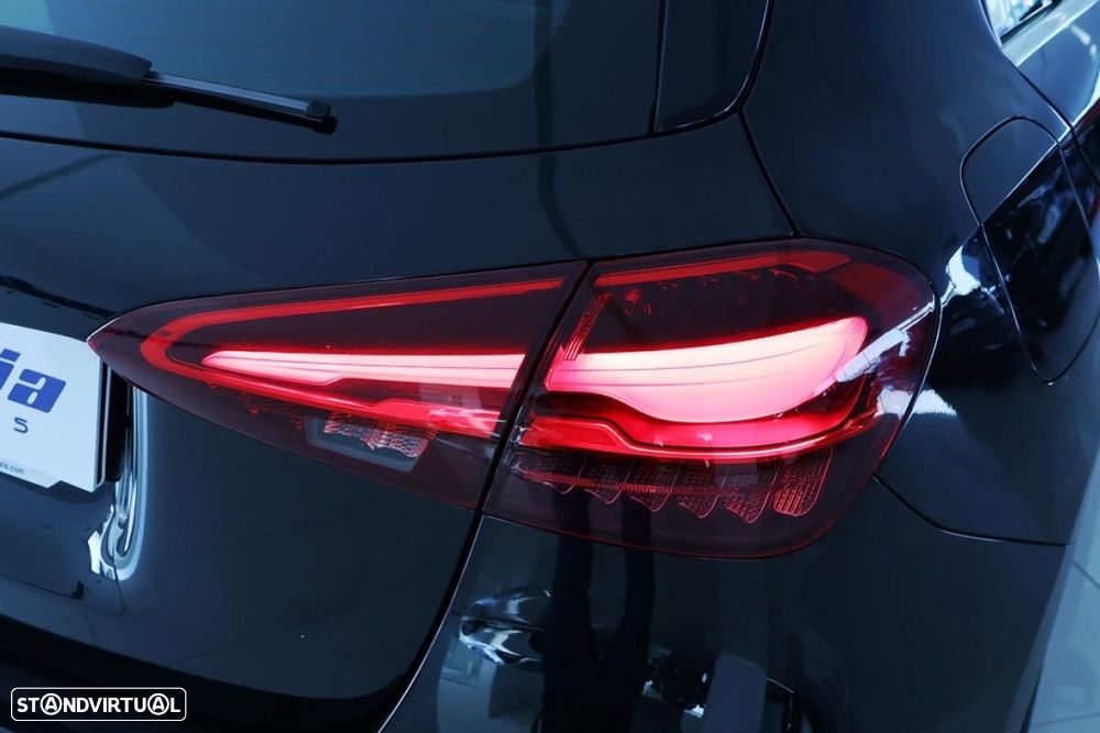 Mercedes-Benz A 250 e - 8