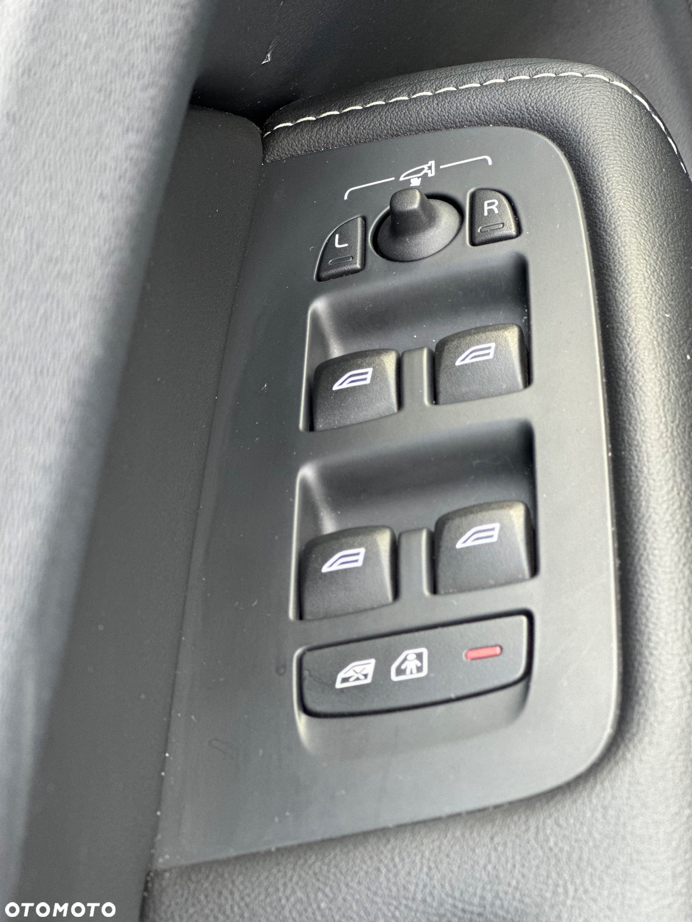 Volvo XC 60 T5 AWD Geartronic RDesign - 7