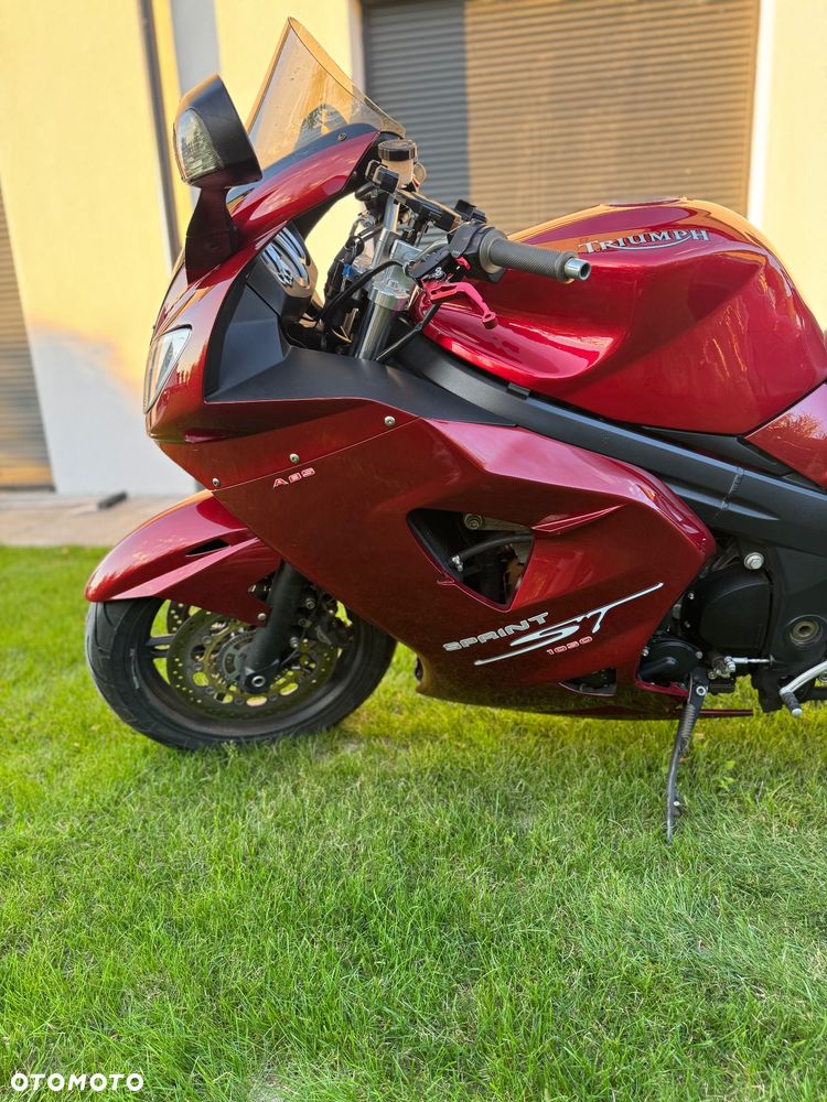 Triumph Sprint - 10
