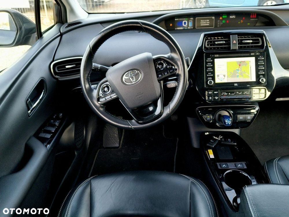 Toyota Prius - 10