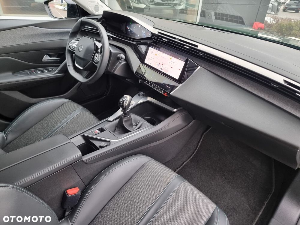 Peugeot 308 1.2 PureTech Allure S&S - 17