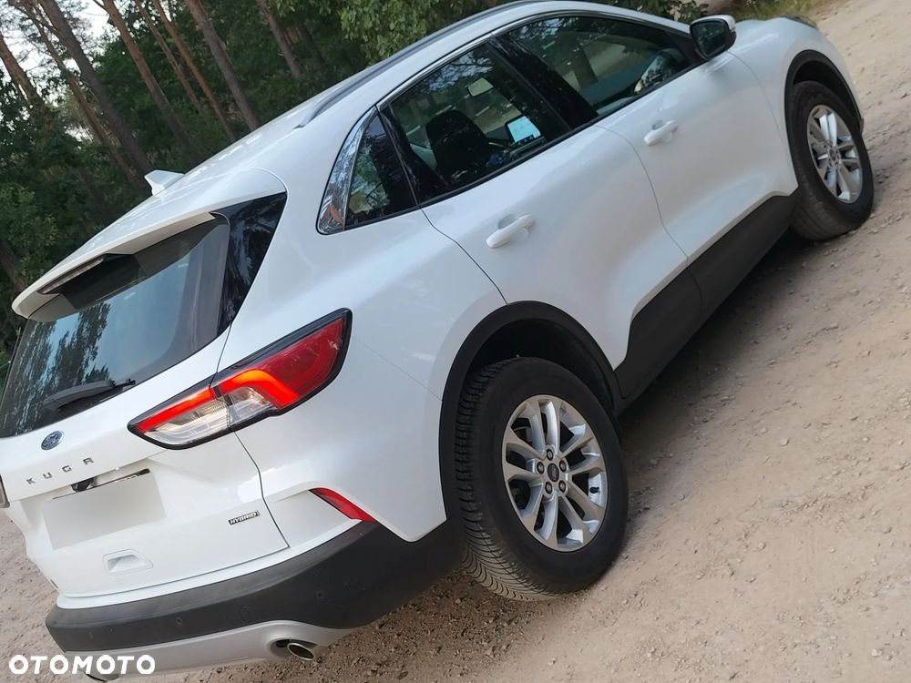 Ford Kuga - 8