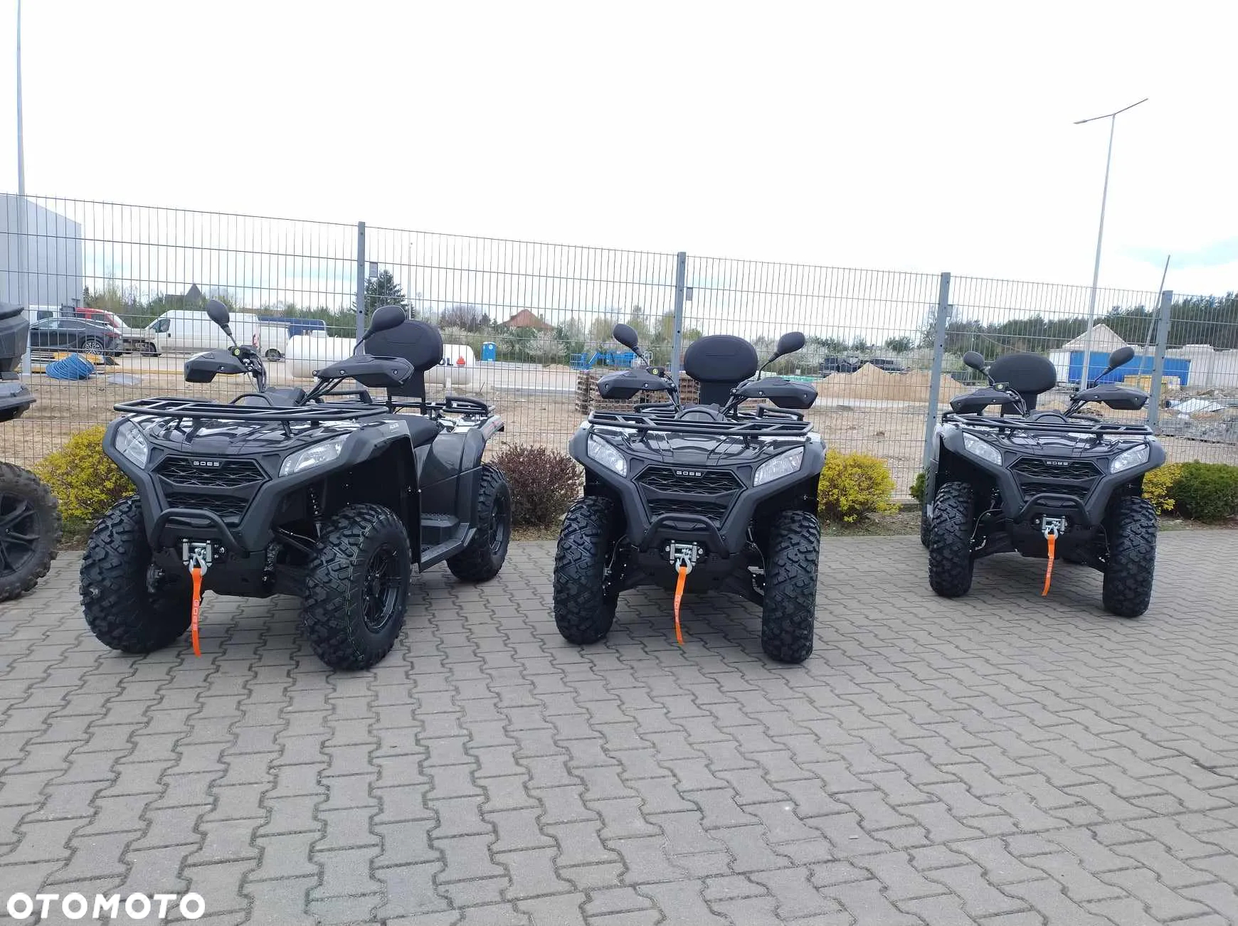 CFMoto CForce - 12