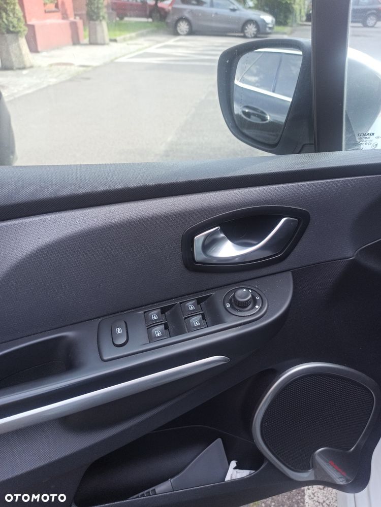 Renault Clio - 5
