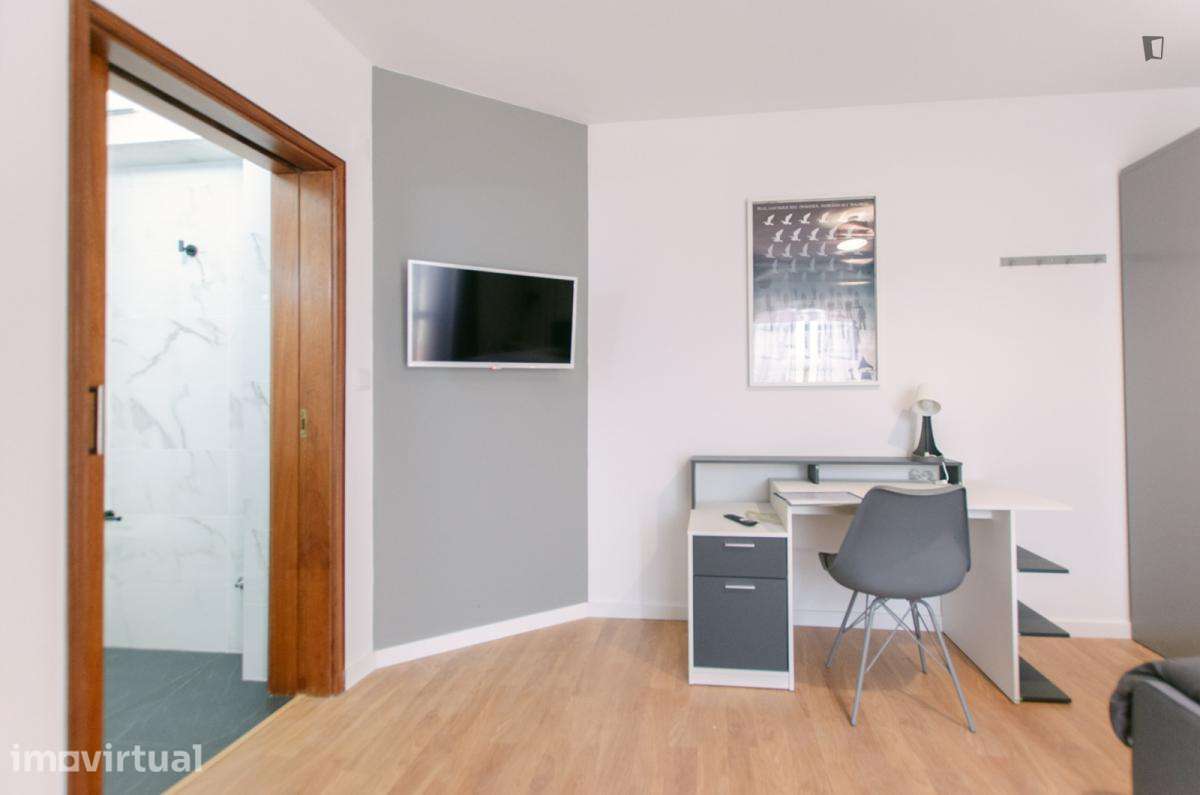 Quarto - localizado em Oeiras Lisbon - Grande imagem: 3/20