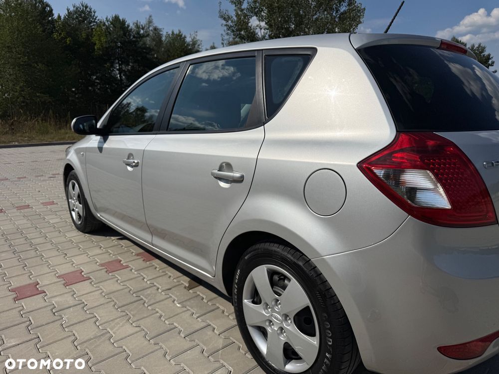 Kia Ceed 1.4 CVVT Attract - 9