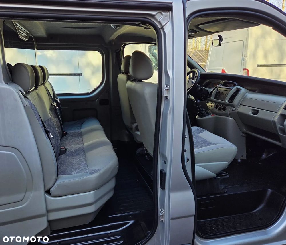 Renault Trafic Vivaro - 13