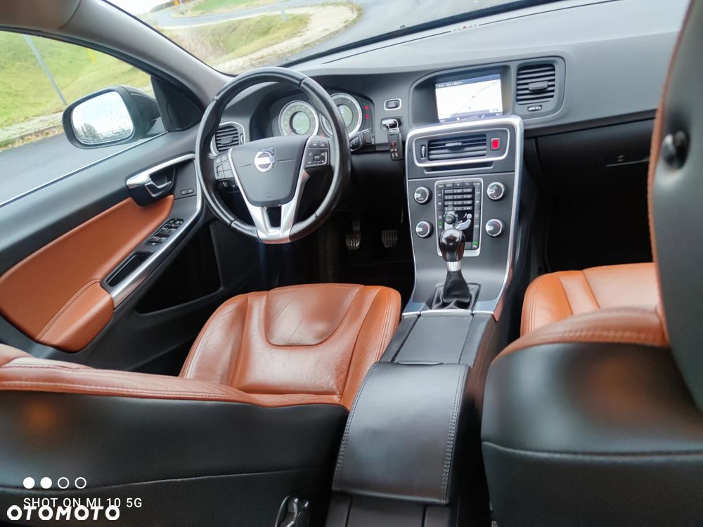 Volvo S60 D2 Momentum - 15