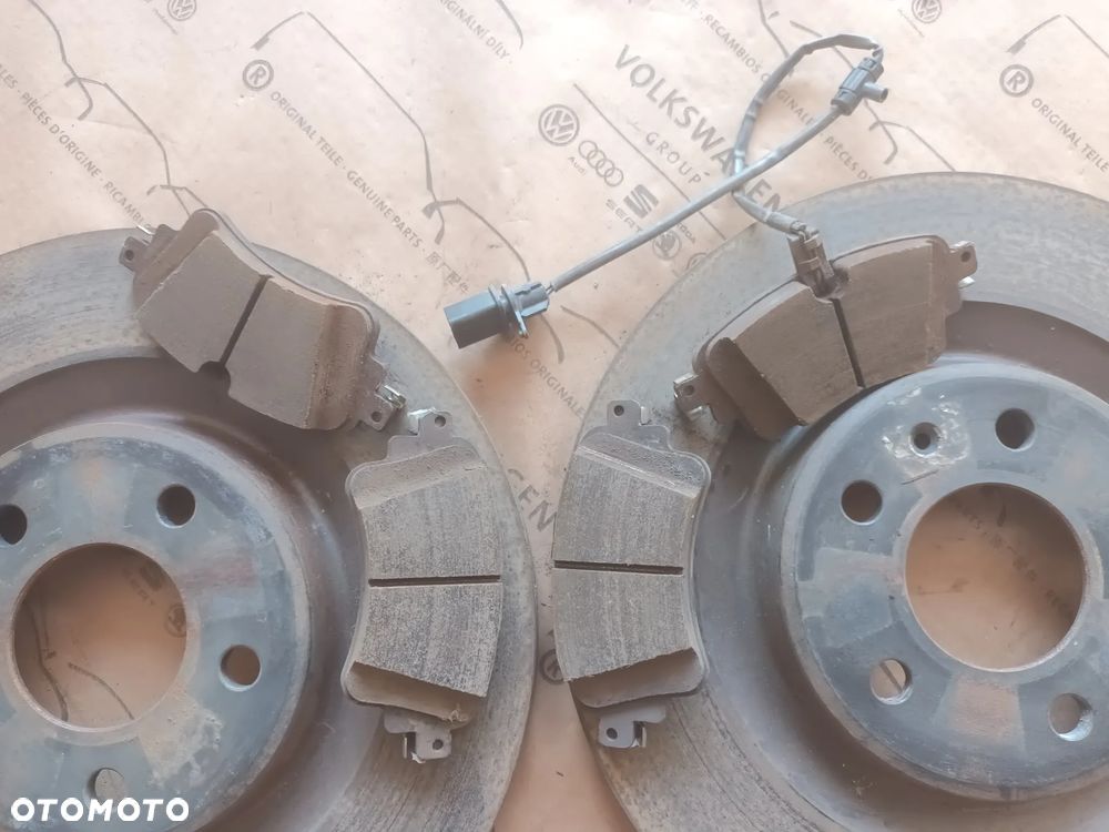 Audi A4 B9 8W komplet Tarcze Hamulcowe klocki tył 8W0615601K 330mm 72KM - 10