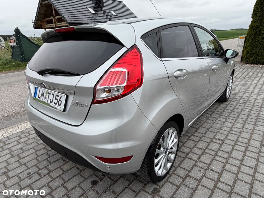 Ford Fiesta 1.0 EcoBoost S&S TITANIUM - 11