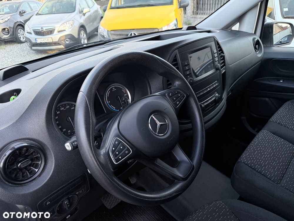 Mercedes-Benz eVito - 14