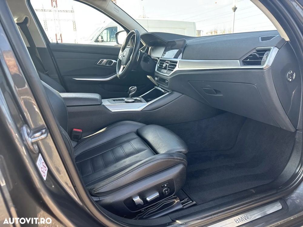 BMW Seria 3 320d Aut. Luxury Line - 16