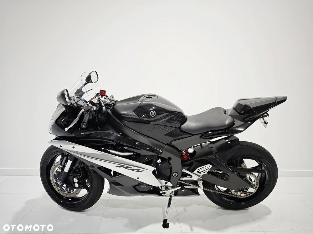 Yamaha R6 - 4