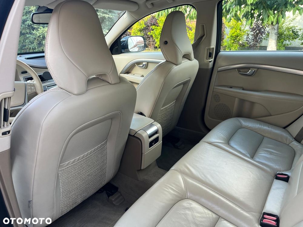 Volvo XC 70 D5 AWD Summum - 14