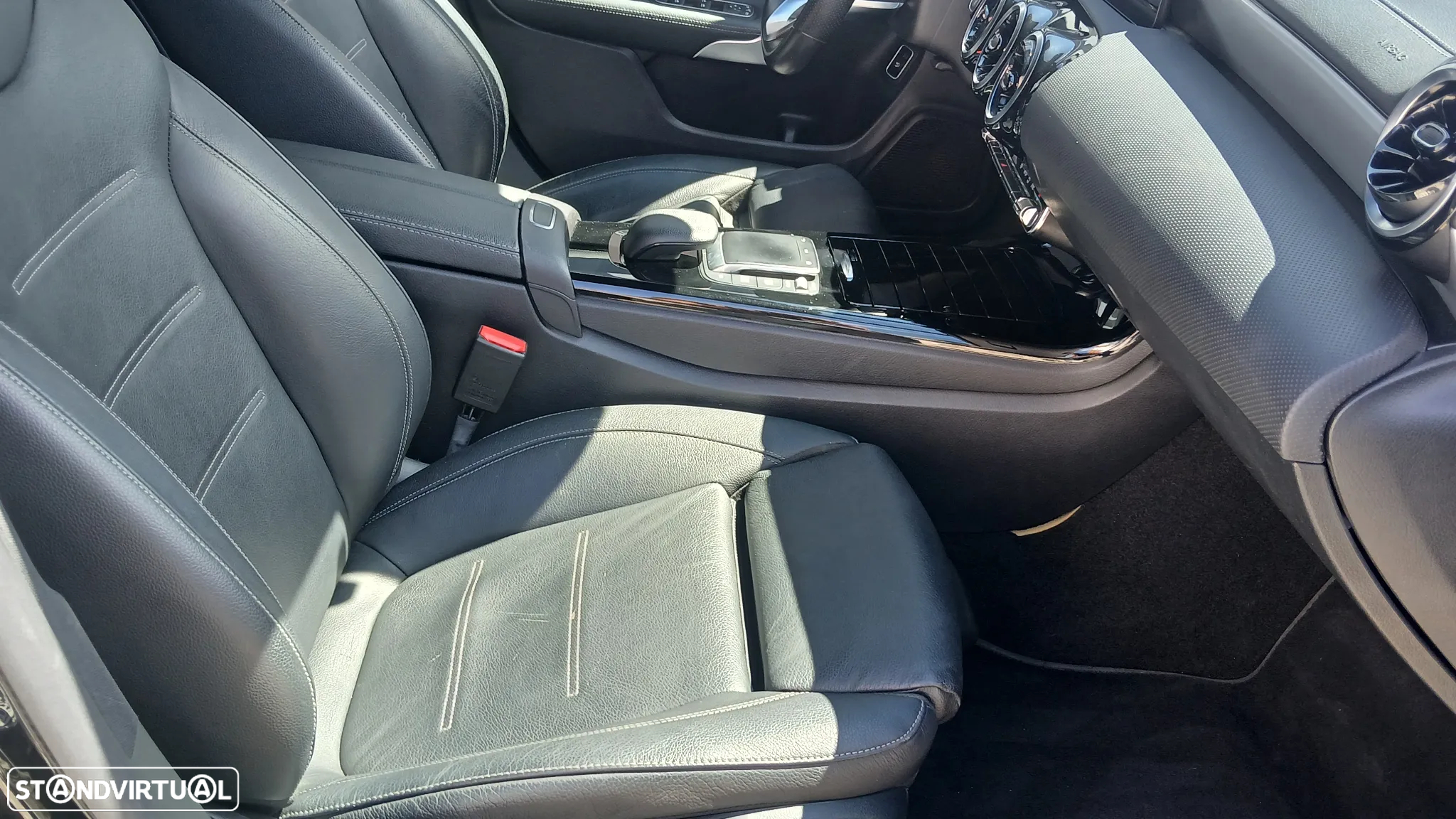 Mercedes-Benz CLA 200 d Shooting Brake AMG Line Aut. - 15