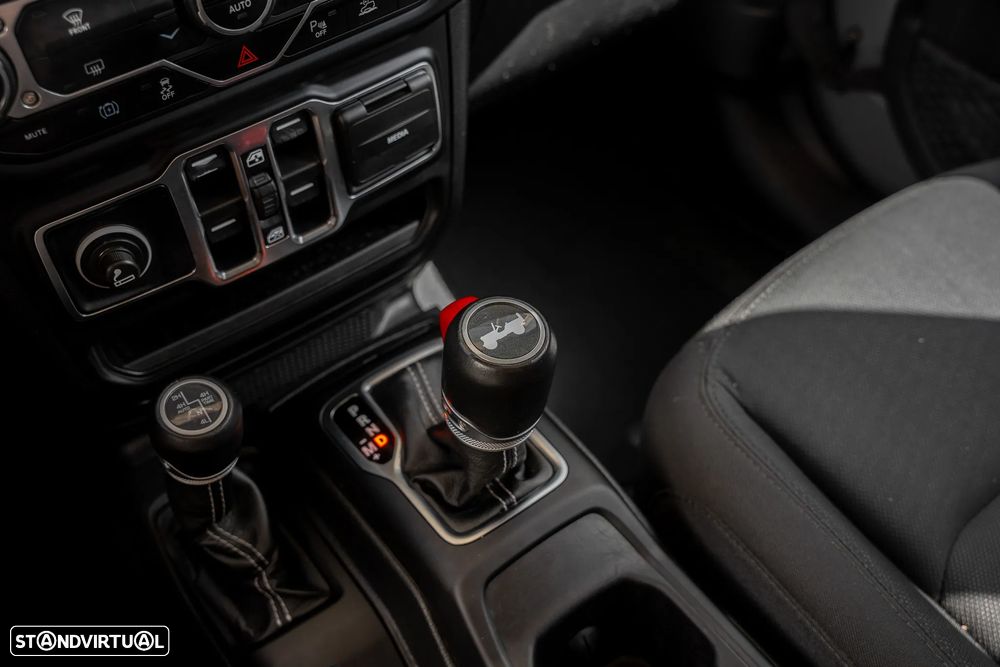 Jeep Wrangler Unlimited 2.0 TG 4xe Sahara - 29