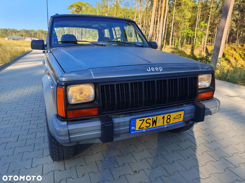 Jeep Cherokee 4.0 Country - 2
