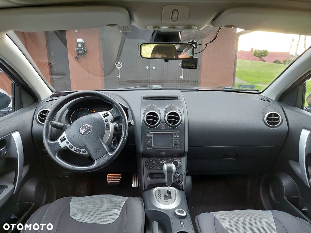 Nissan Qashqai+2 - 6