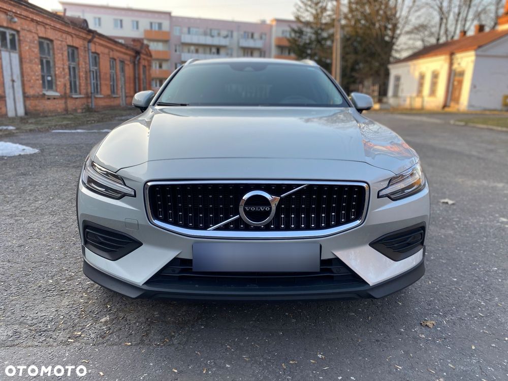 Volvo V60 Cross Country 2019 photo 3