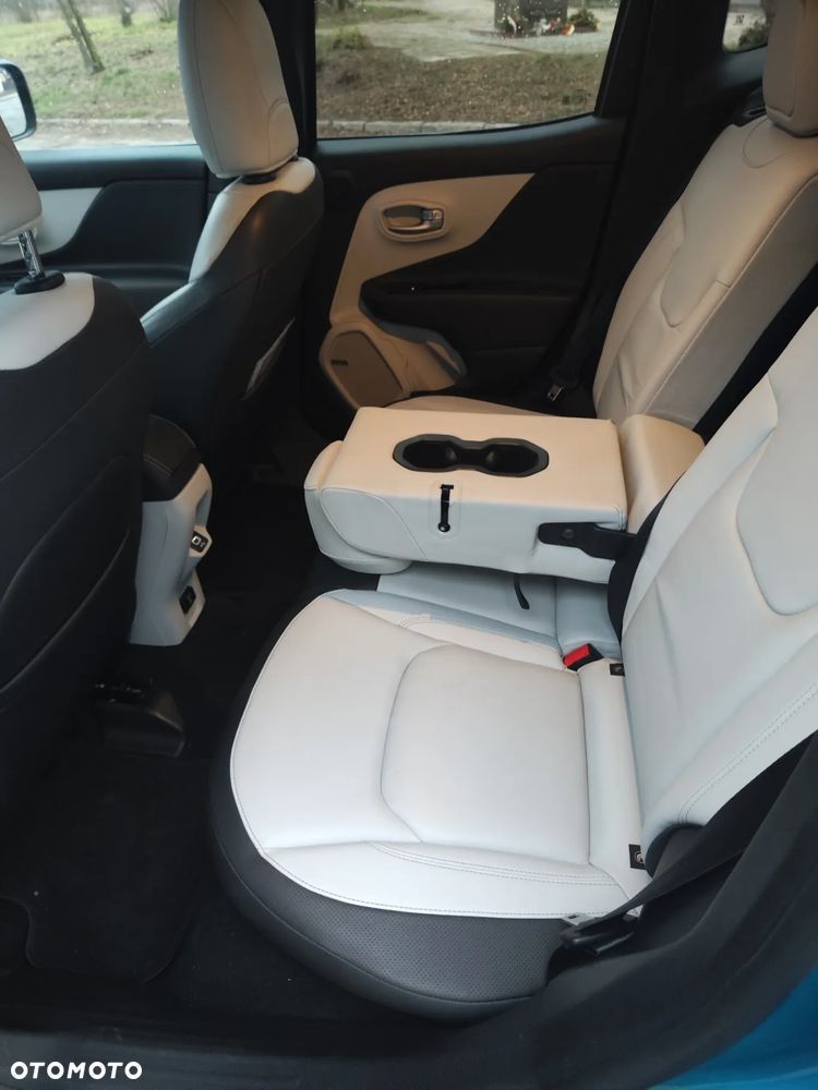 Jeep Renegade - 15
