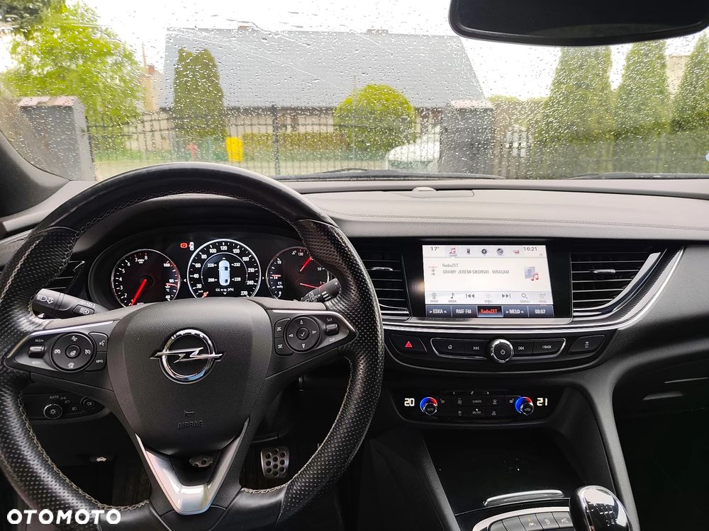 Opel Insignia - 18