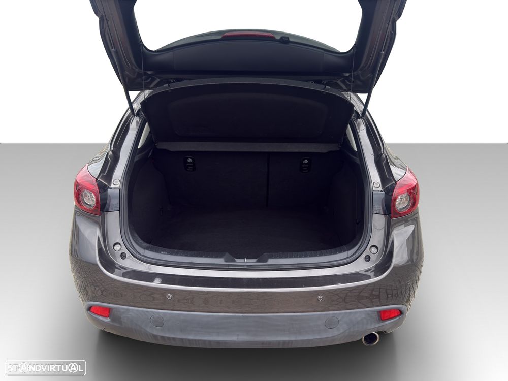 Mazda 3 Hatchback 1.5 Sky-D Excellence Pack HT Navi - 16