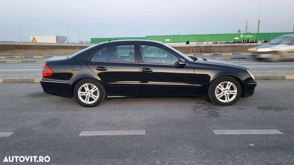 Mercedes-Benz E - 4