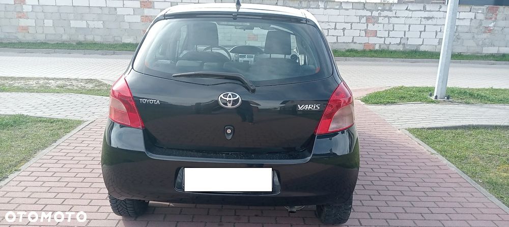 Toyota Yaris 1.3 Luna - 8