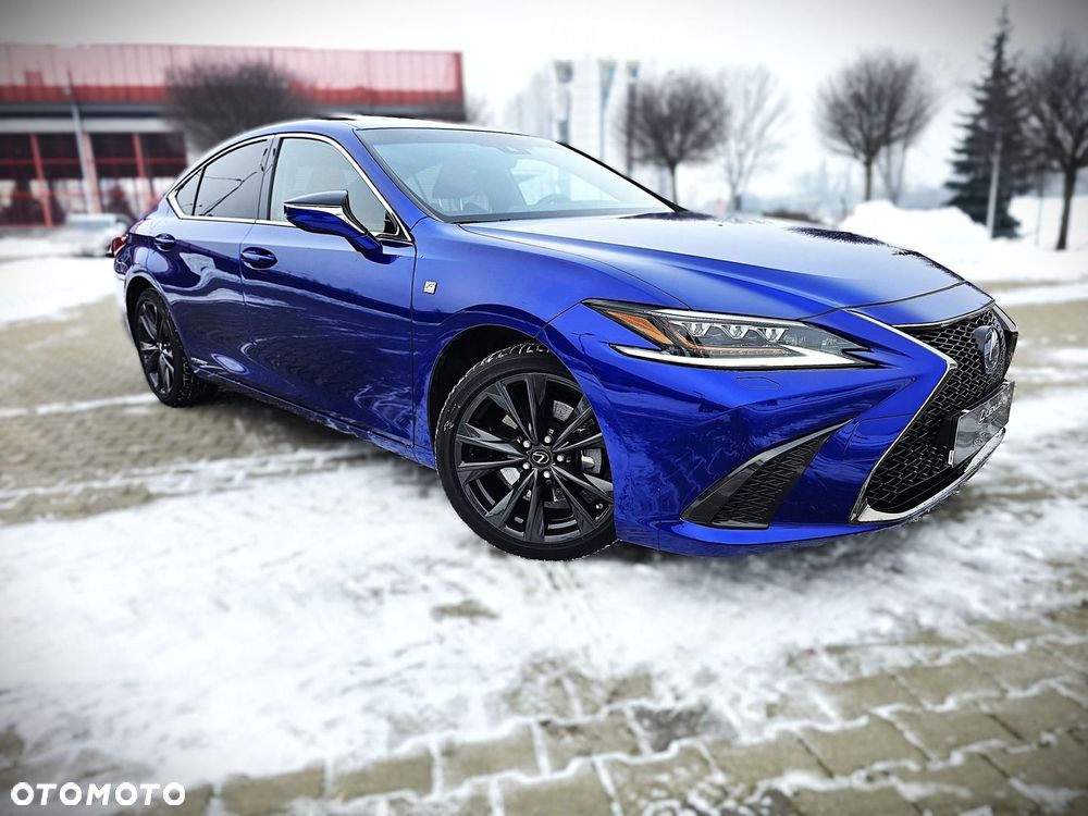 Lexus ES 300h F Sport Edition - 25